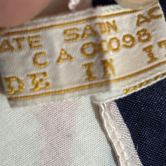 Vintage Italian Acetate Satin floral print scarf - Picture 17 of 17